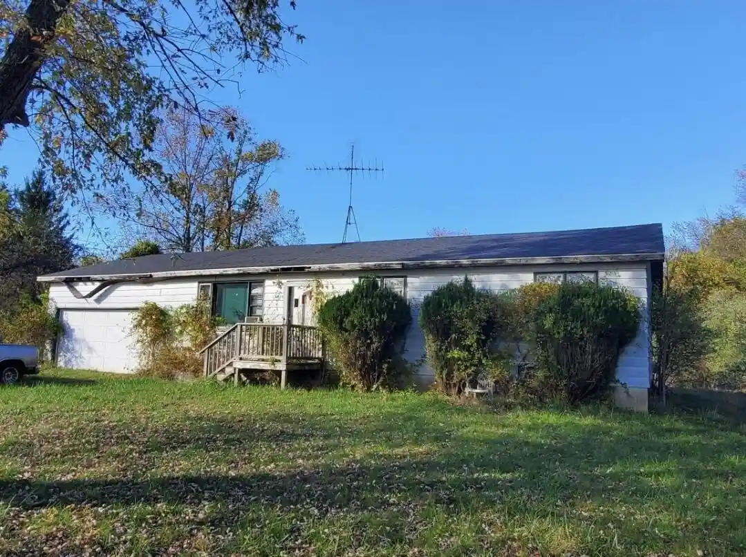 Photo 1 of Single family home for sale at 1825 Roberts Ave, Benton Harbor, MI 49022 | MLS# 69026055368 | Listing updated on 2026-10-16