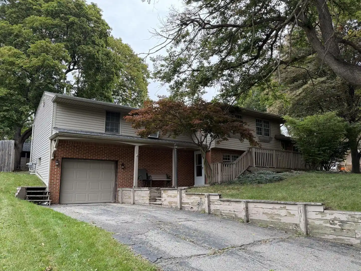 Photo 1 of Single family home for sale at 4076 Lanark Ave, Waterford, MI 48328 | MLS# 81026055376 | Listing updated on 2026-10-21