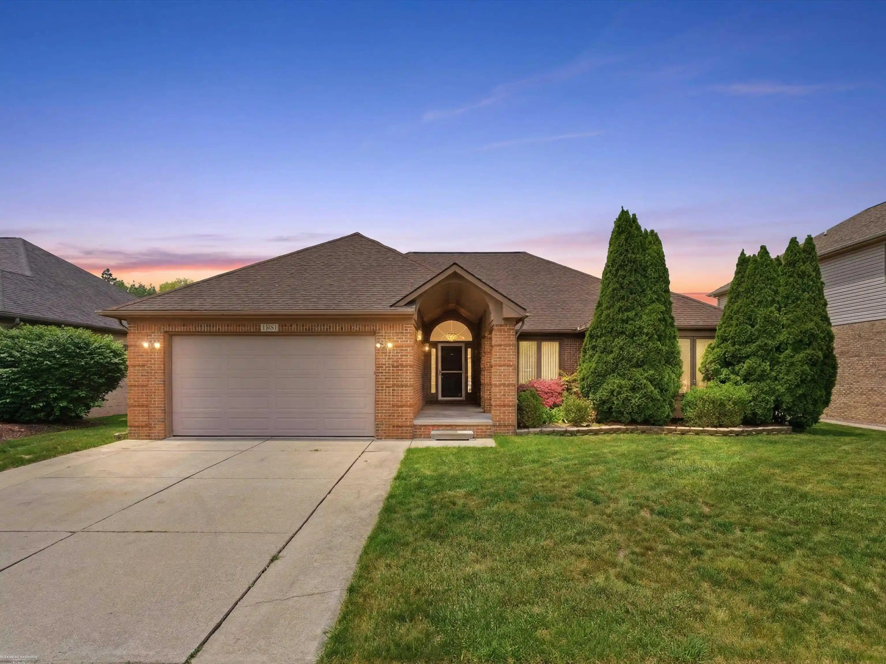 Photo 1 of Single family home for sale at 41891 Clinton Pines Dr, Clinton Township, MI 48038 | MLS# 58050225210 | Listing updated on 2026-10-17