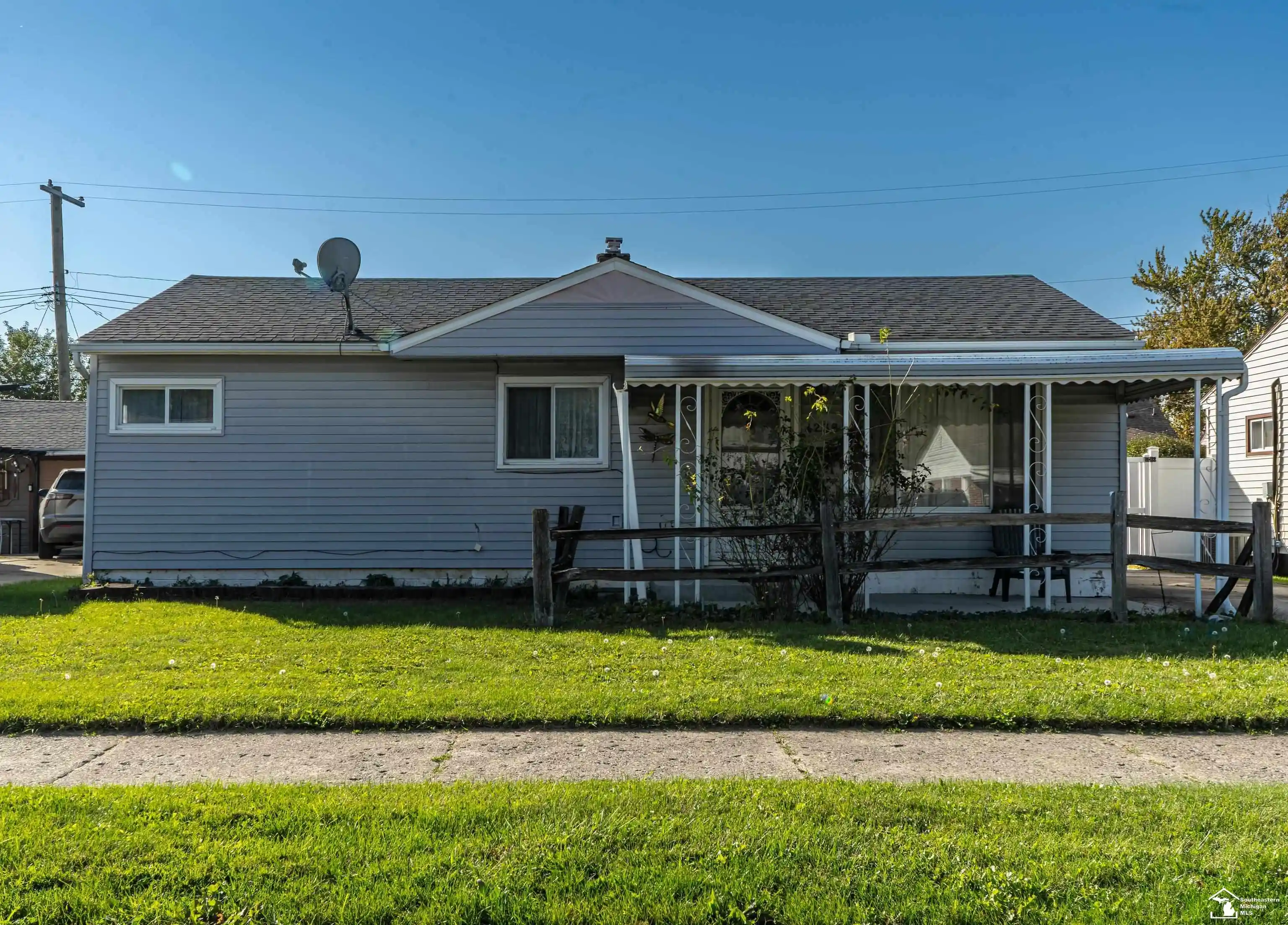 Photo 1 of Sale Pending at 4238 16th Street, Wyandotte, MI 48192 | MLS# 57050225212 | Listing updated on 2026-10-23