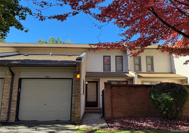 Photo 1 of Condo for sale at 1004 Willow Grv Ct, Rochester Hills, MI 48307 | MLS# 20261084366 | Listing updated on 2026-10-25