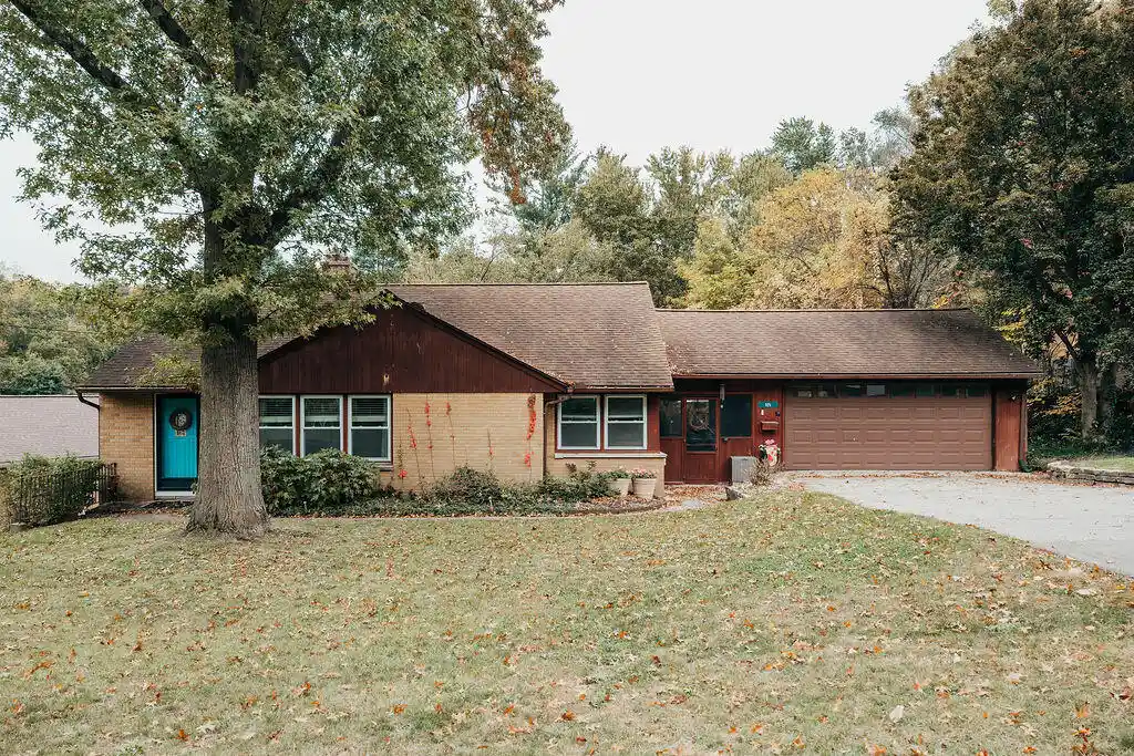 Photo 1 of Single family home for sale at 924 N Dartmouth St, Kalamazoo, MI 49006 | MLS# 66026055403 | Listing updated on 2026-10-17