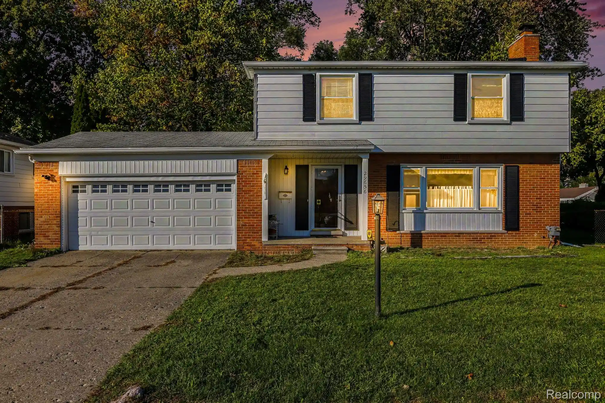 Photo 1 of Sale Pending at 29656 Linda St, Livonia, MI 48154 | MLS# 20261084373 | Listing updated on 2026-10-19
