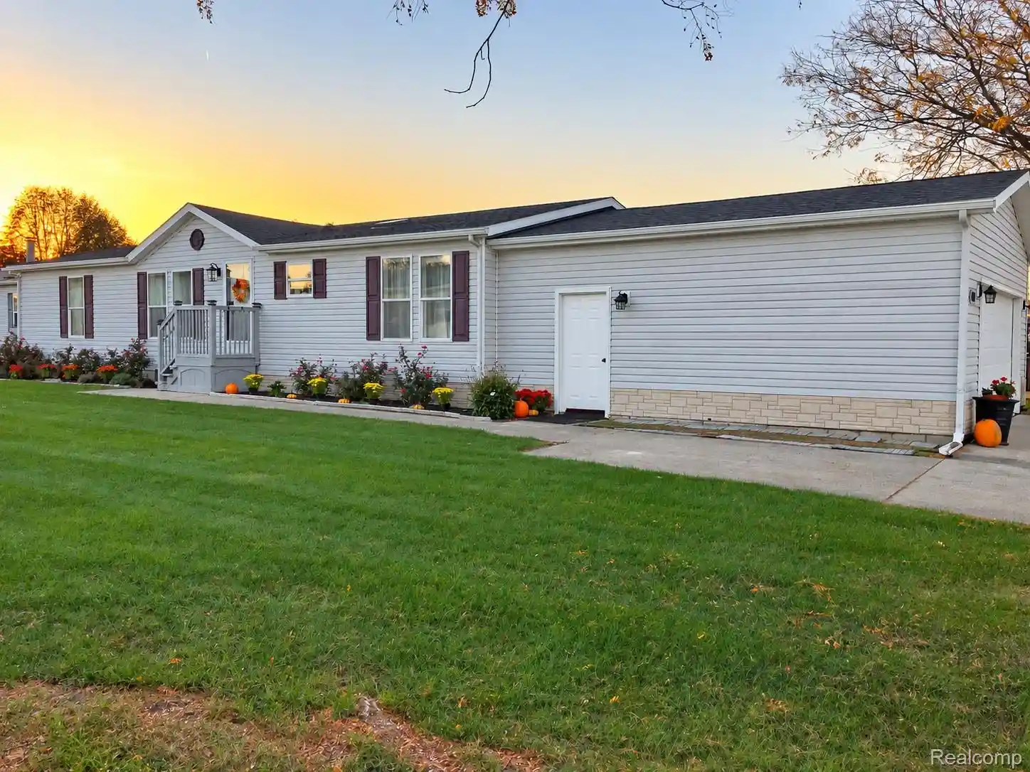Photo 1 of Single family home for sale at 4481 Grape Vine Dr, Howell, MI 48843 | MLS# 20261084386 | Listing updated on 2026-10-20