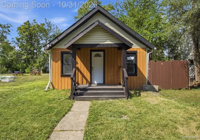 Photo 1 of Single family home for sale at 14845 Rochelle St, Detroit, MI 48205 | MLS# 20261084436 | Listing updated on 2026-10-31
