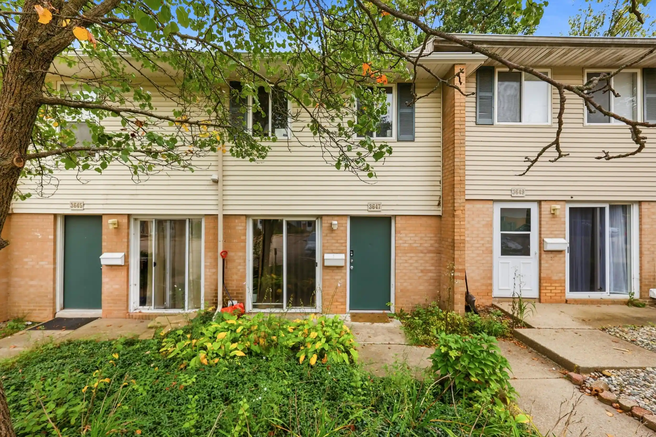Condo for sale at 3647 Kenbrooke Ct, Kalamazoo, MI 49006 | MLS# 65026055461