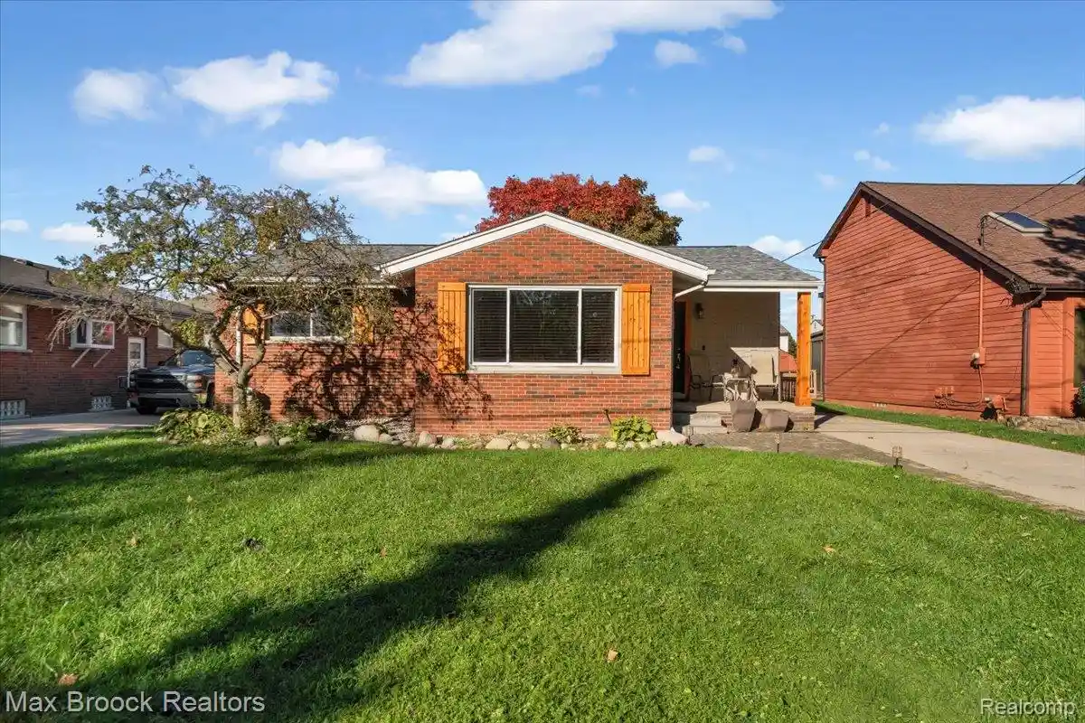 Photo 1 of Single family home for sale at 22461 Revere St, Saint Clair Shores, MI 48080 | MLS# 20261084454 | Listing updated on 2026-10-25