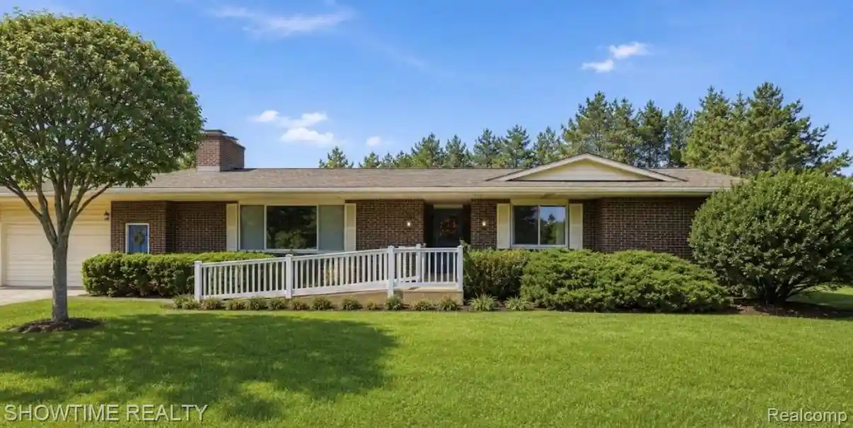 Photo 1 of Single family home for sale at 1661 Madeline Dr, Lapeer, MI 48446 | MLS# 20261084459 | Listing updated on 2026-10-18
