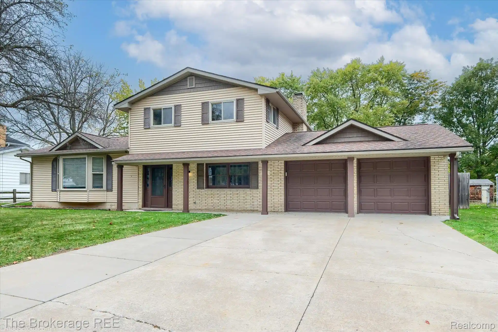 Photo 1 of Single family home for sale at 4450 Lindewood Dr, Swartz Creek, MI 48473 | MLS# 20261084465 | Listing updated on 2026-10-21