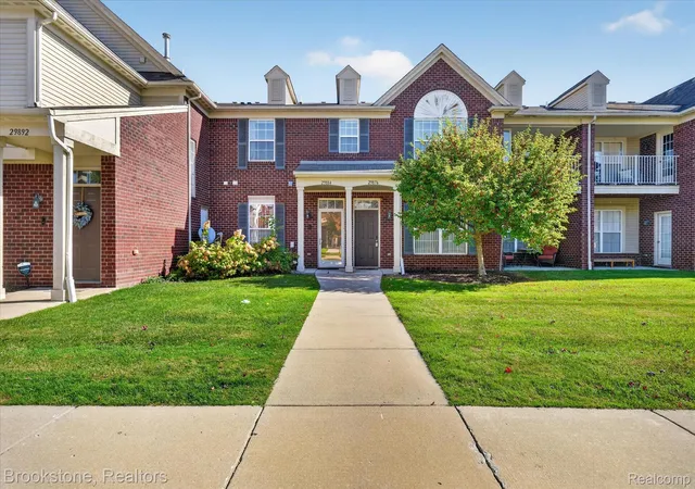 Photo 1 of Condo for sale at 29876 Fox Run Cir, Warren, MI 48092 | MLS# 20261084484 | Listing updated on 2026-10-26