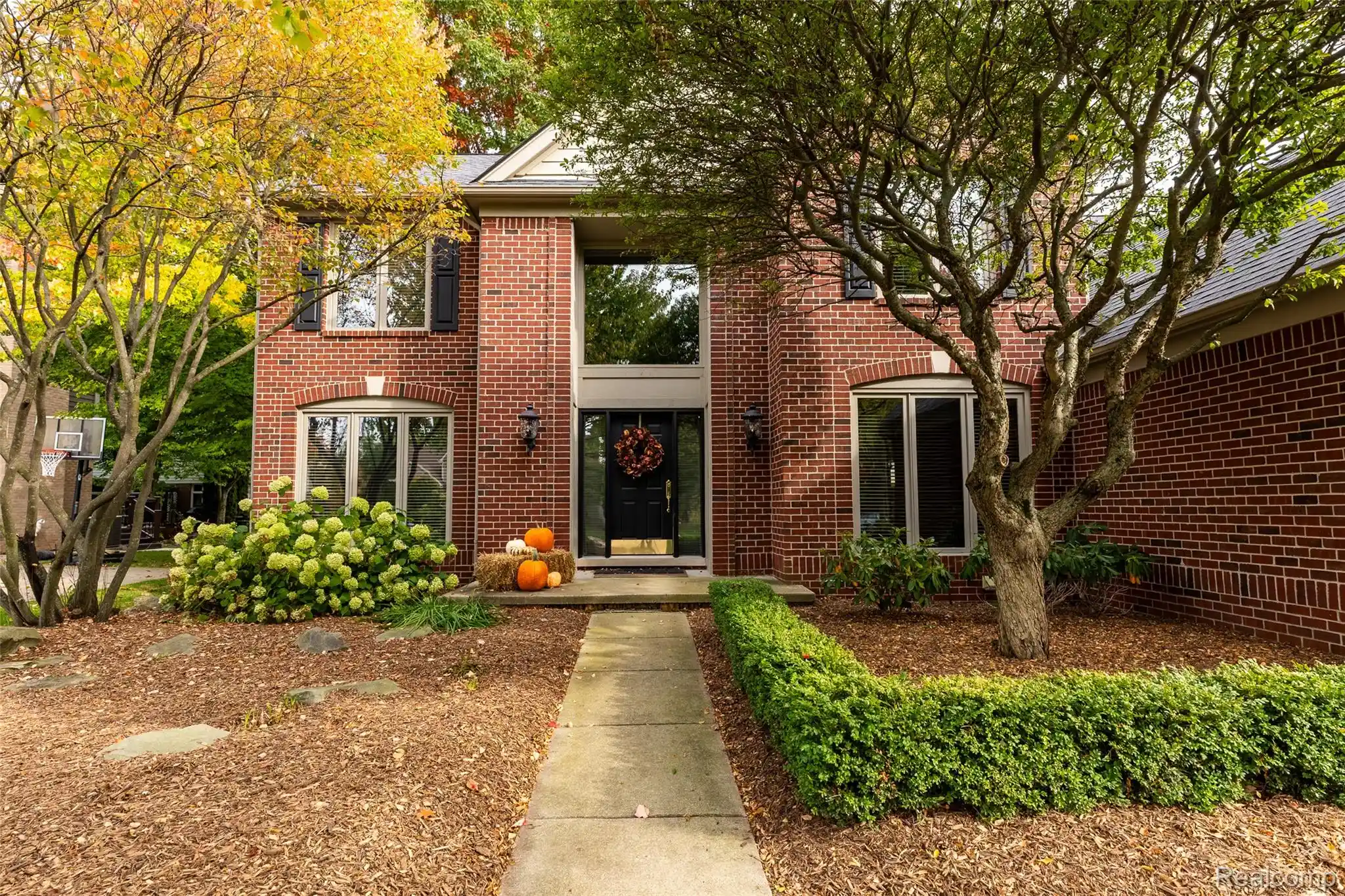 Single family home for sale at 4118 Arcadia Dr, Auburn Hills, MI 48326 | MLS# 20261084507