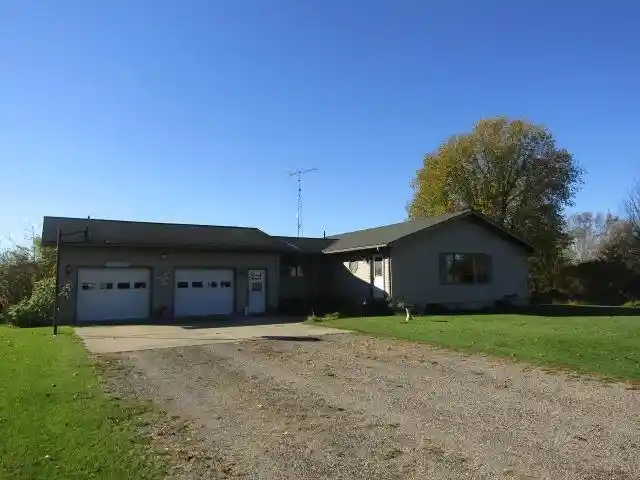Photo 1 of Single family home for sale at 3111 Simpson Rd, Owosso, MI 48867 | MLS# 60050225255 | Listing updated on 2026-10-19