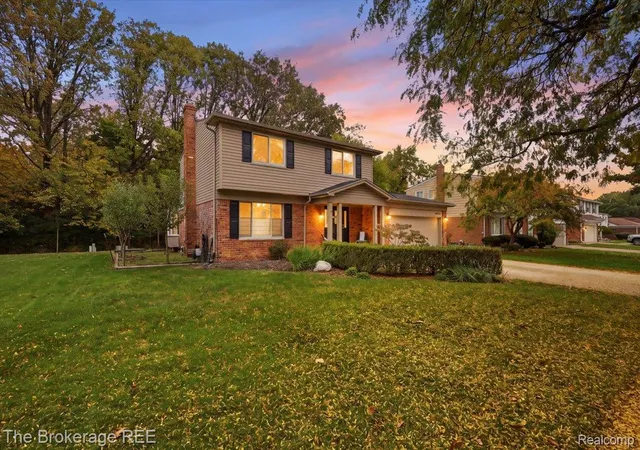 Photo 1 of Single family home for sale at 1795 N Lake Dr, Troy, MI 48083 | MLS# 20261084516 | Listing updated on 2026-10-25