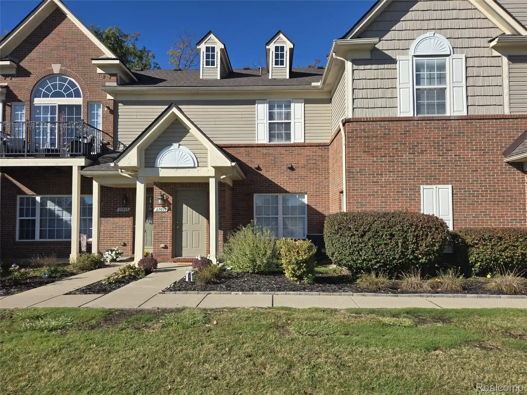 Photo 1 of Condo for sale at 27605 Hidden Oaks Dr, Trenton, MI 48183 | MLS# 20261084522 | Listing updated on 2026-10-19
