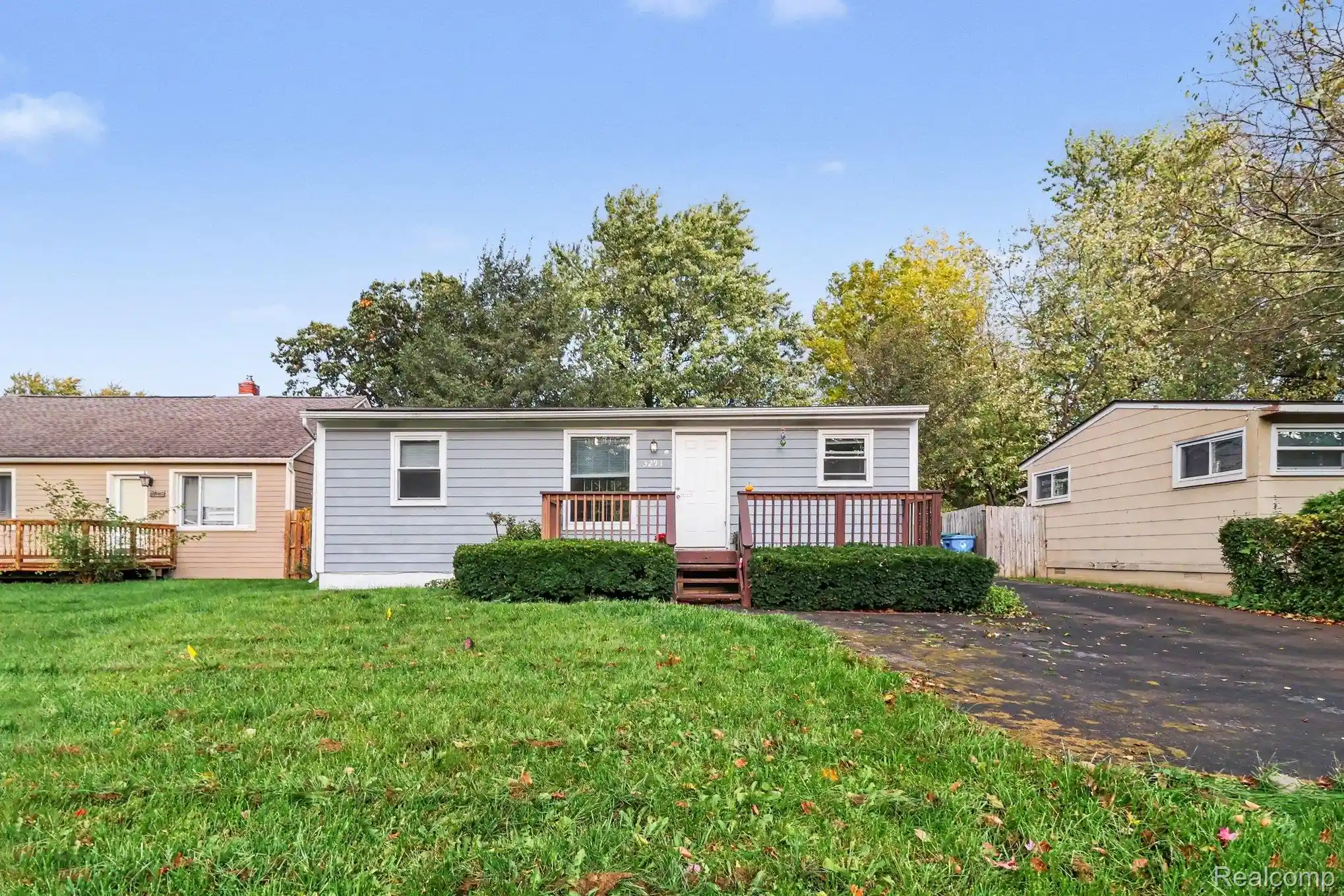 Photo 1 of Single family home for sale at 3291 Melmoor St, Commerce Township, MI 48382 | MLS# 20261084527 | Listing updated on 2026-10-22