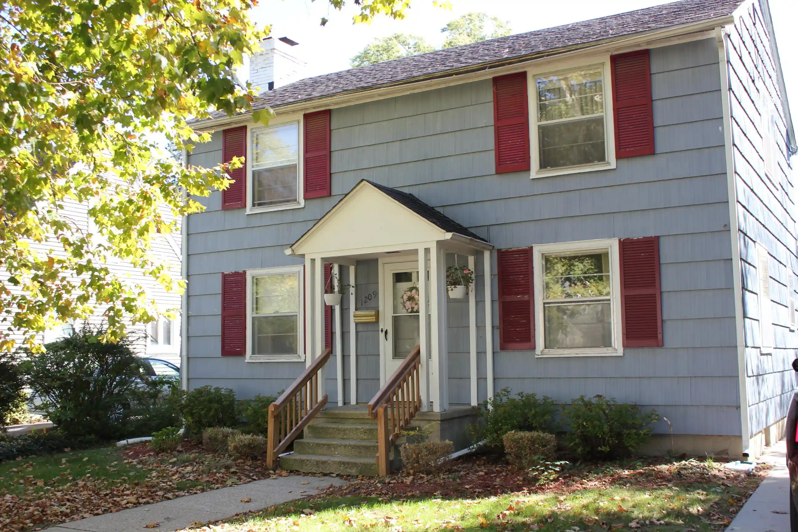 Photo 1 of Single family home for sale at 1209 Grant St, Ypsilanti, MI 48197 | MLS# 81026055527 | Listing updated on 2026-10-19