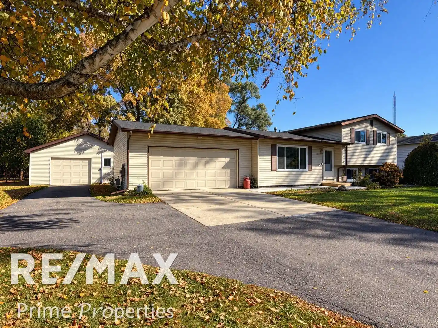 Single family home for sale at 12967 Cimarron Dr, Birch Run, MI 48415 | MLS# 5050225291