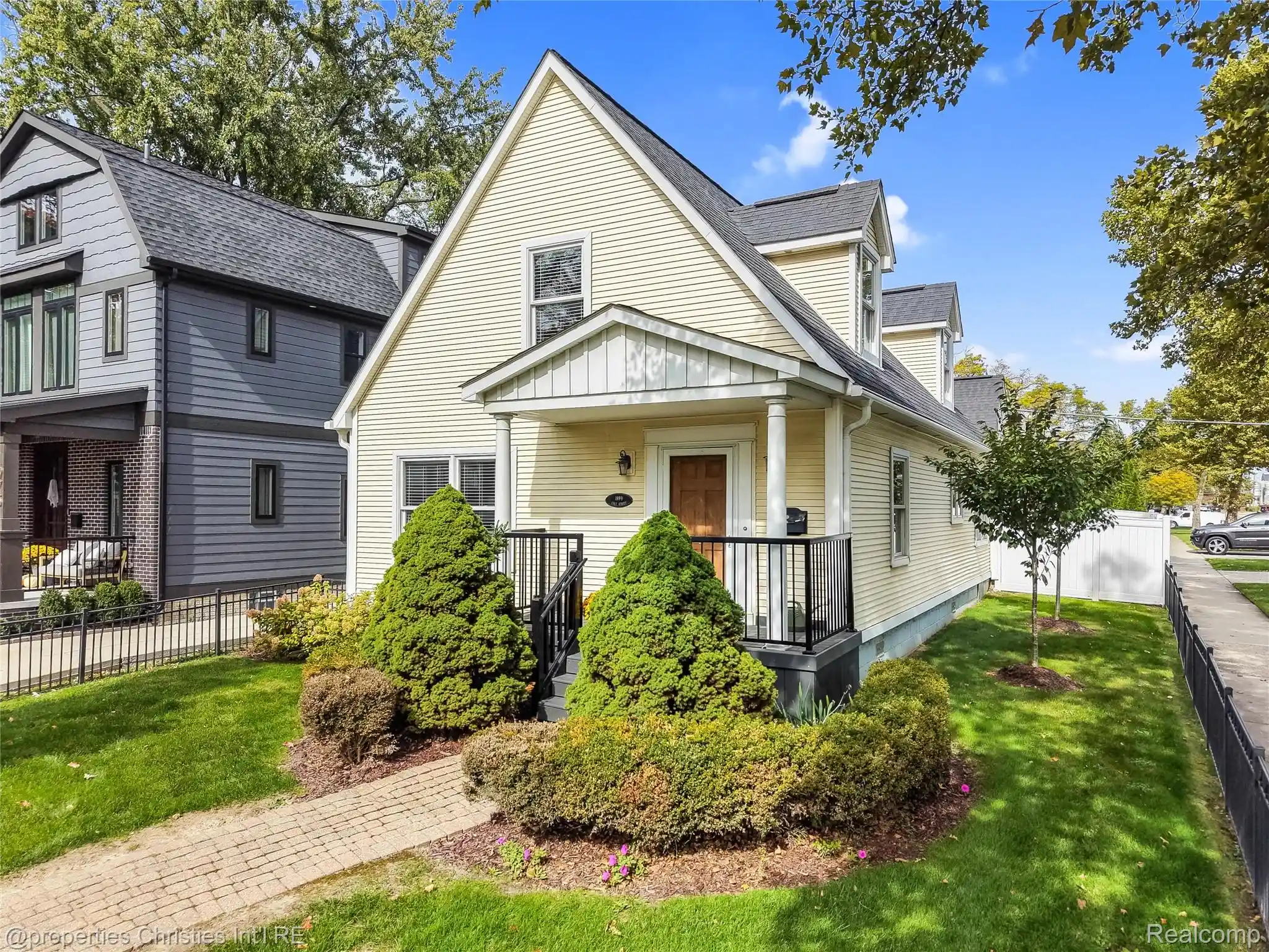 Photo 1 of Single family home for sale at 1999 Cole St, Birmingham, MI 48009 | MLS# 20261084619 | Listing updated on 2026-10-25