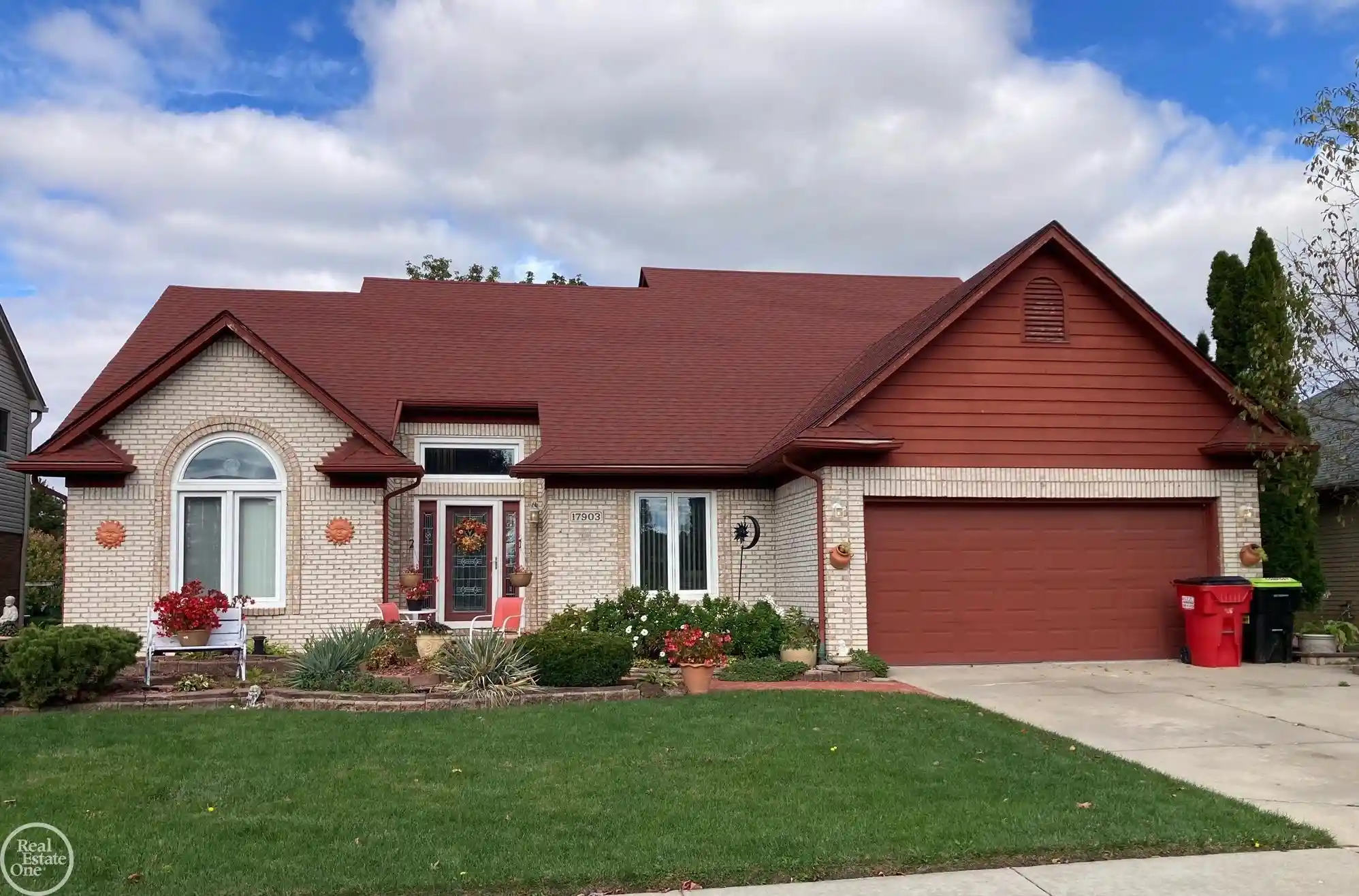 Photo 1 of Single family home for sale at 17903 Rocco Dr, Macomb, MI 48044 | MLS# 58050225309 | Listing updated on 2026-10-19