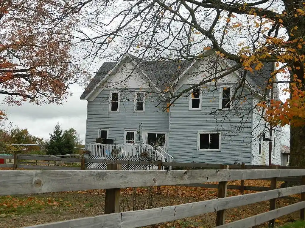 Photo 1 of Single family home for sale at 5911 Sw County Line Rd, Broomfield Township Isabella, MI 49310 | MLS# 79080074644 | Listing updated on 2026-10-22