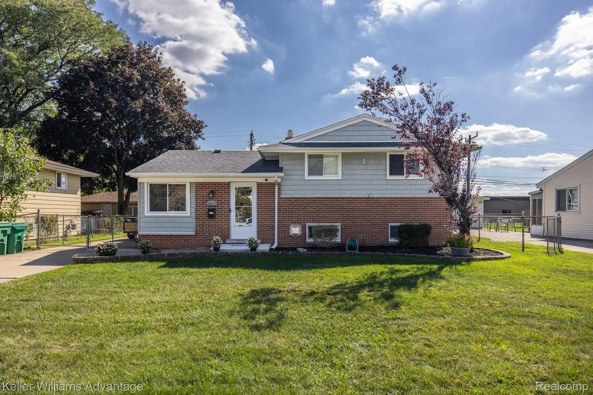 Photo 1 of Single family home for sale at 28417 Cambridge St, Garden City, MI 48135 | MLS# 20261084685 | Listing updated on 2026-10-26