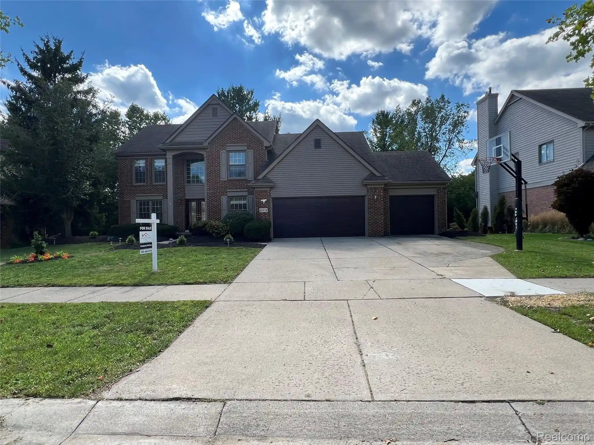 Photo 1 of Single family home for sale at 45475 Irvine Dr, Novi, MI 48374 | MLS# 20261084738 | Listing updated on 2026-10-20