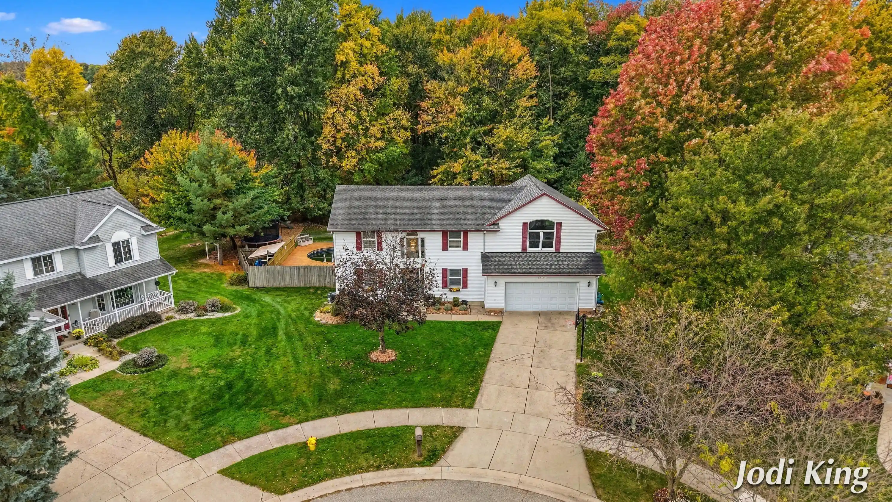 Photo 1 of Single family home for sale at 5491 Pleasant Valley Ct Sw, Wyoming, MI 49418 | MLS# 65026055587 | Listing updated on 2026-10-25