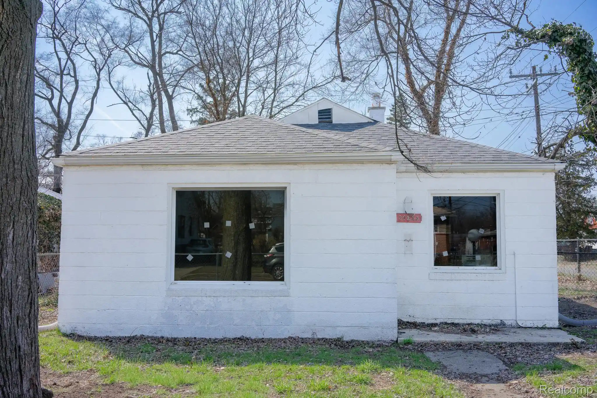 Photo 1 of Single family home for sale at 20255 Santa Rosa Dr, Detroit, MI 48221 | MLS# 20261084752 | Listing updated on 2026-10-20