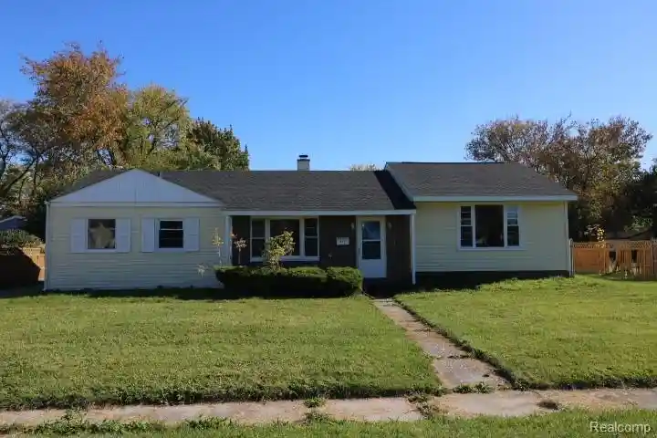 Photo 1 of Single family home for sale at 624 S 24th Street, Saginaw, MI 48601 | MLS# 20261084760 | Listing updated on 2026-10-22