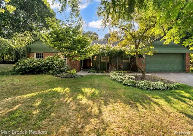 Photo 1 of Single family home for sale at 4197 Orchard Hl Dr, Bloomfield Hills, MI 48304 | MLS# 20261084780 | Listing updated on 2026-10-28