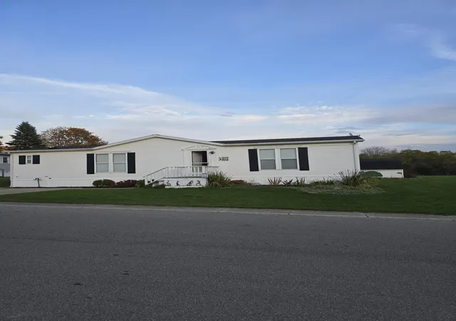 Photo 1 of Single family home for sale at 4304 Brookmere Dr Se #5, Grand Rapids, MI 49512 | MLS# 65026055603 | Listing updated on 2026-10-28