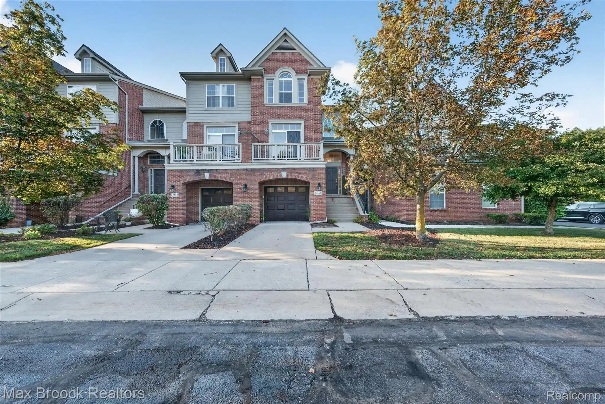 Photo 1 of Condo for sale at 37508 Newburgh Park Cir, Livonia, MI 48152 | MLS# 20261084808 | Listing updated on 2026-10-20