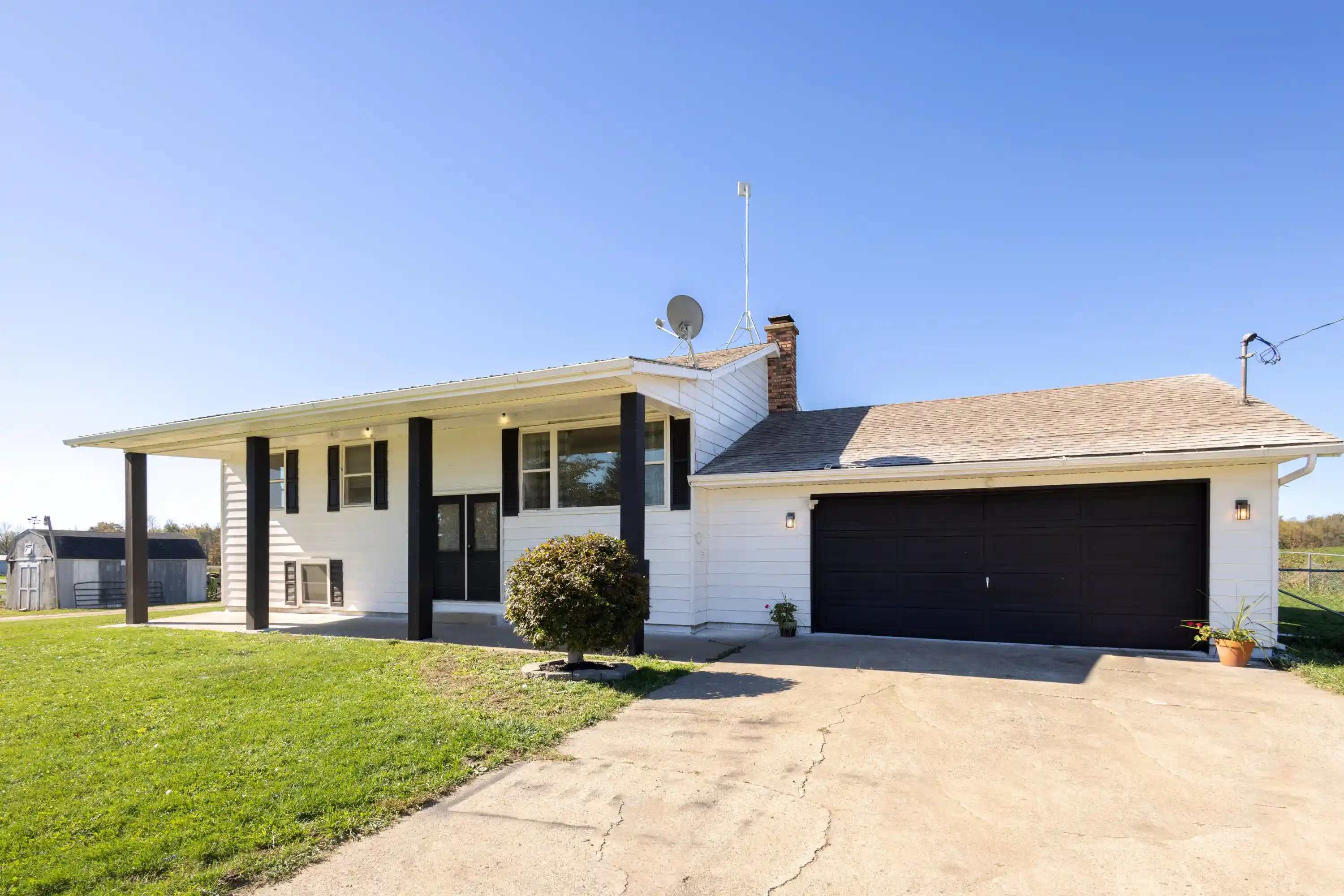 Single family home for sale at 12390 S 42nd Street, Vicksburg, MI 49097 | MLS# 65026055617