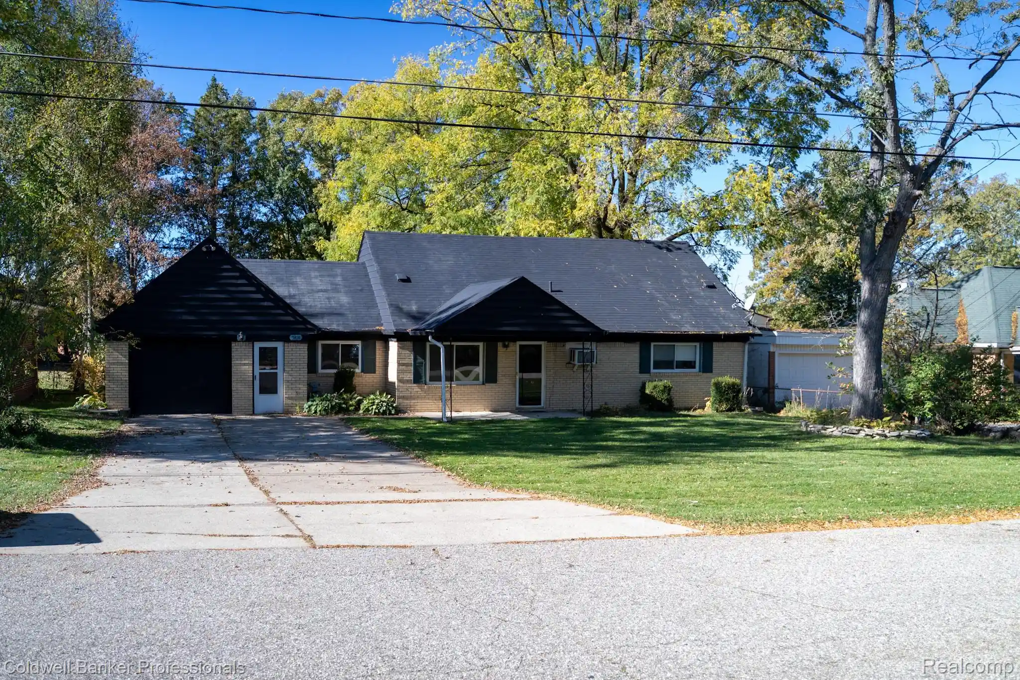 Photo 1 of Single family home for sale at 5414 Revere St, Grand Blanc, MI 48439 | MLS# 20261084847 | Listing updated on 2026-10-24