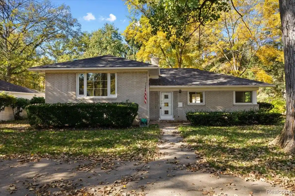Photo 1 of Single family home for sale at 16939 Merriman Rd, Livonia, MI 48154 | MLS# 20261084930 | Listing updated on 2026-10-20