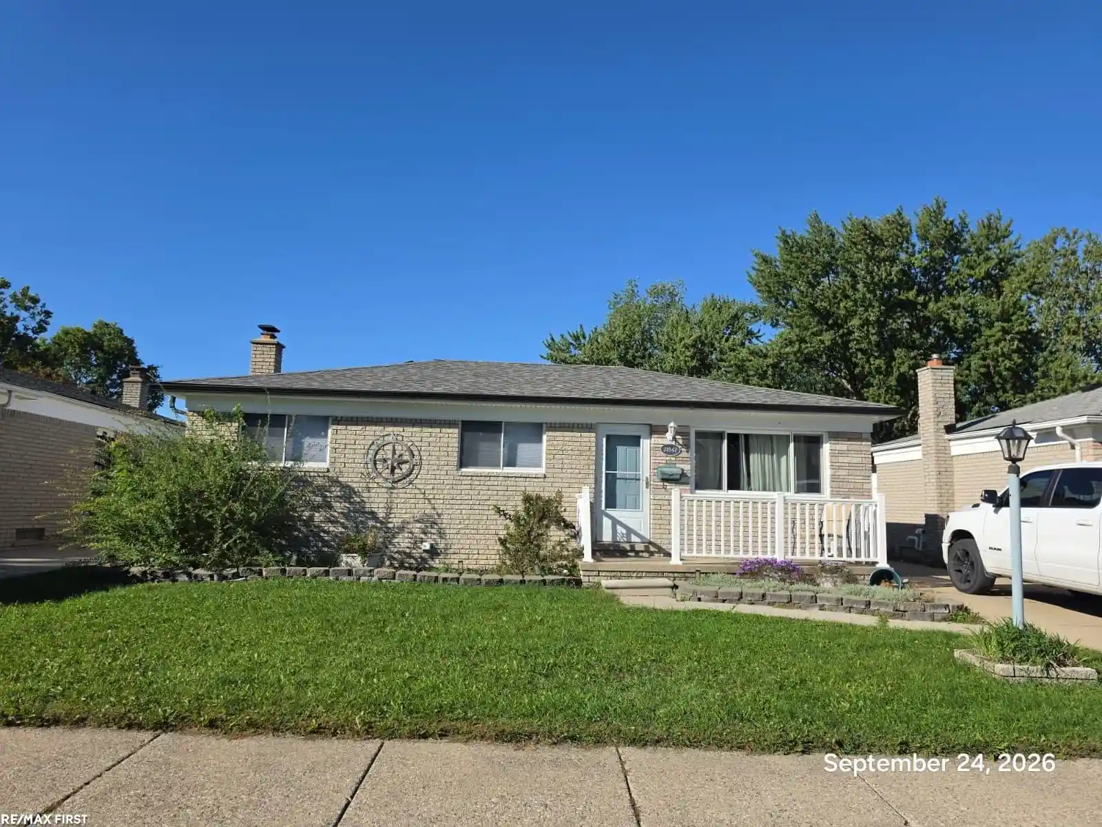 Photo 1 of Single family home for sale at 21547 Raymond St, Saint Clair Shores, MI 48082 | MLS# 58050225369 | Listing updated on 2026-10-20