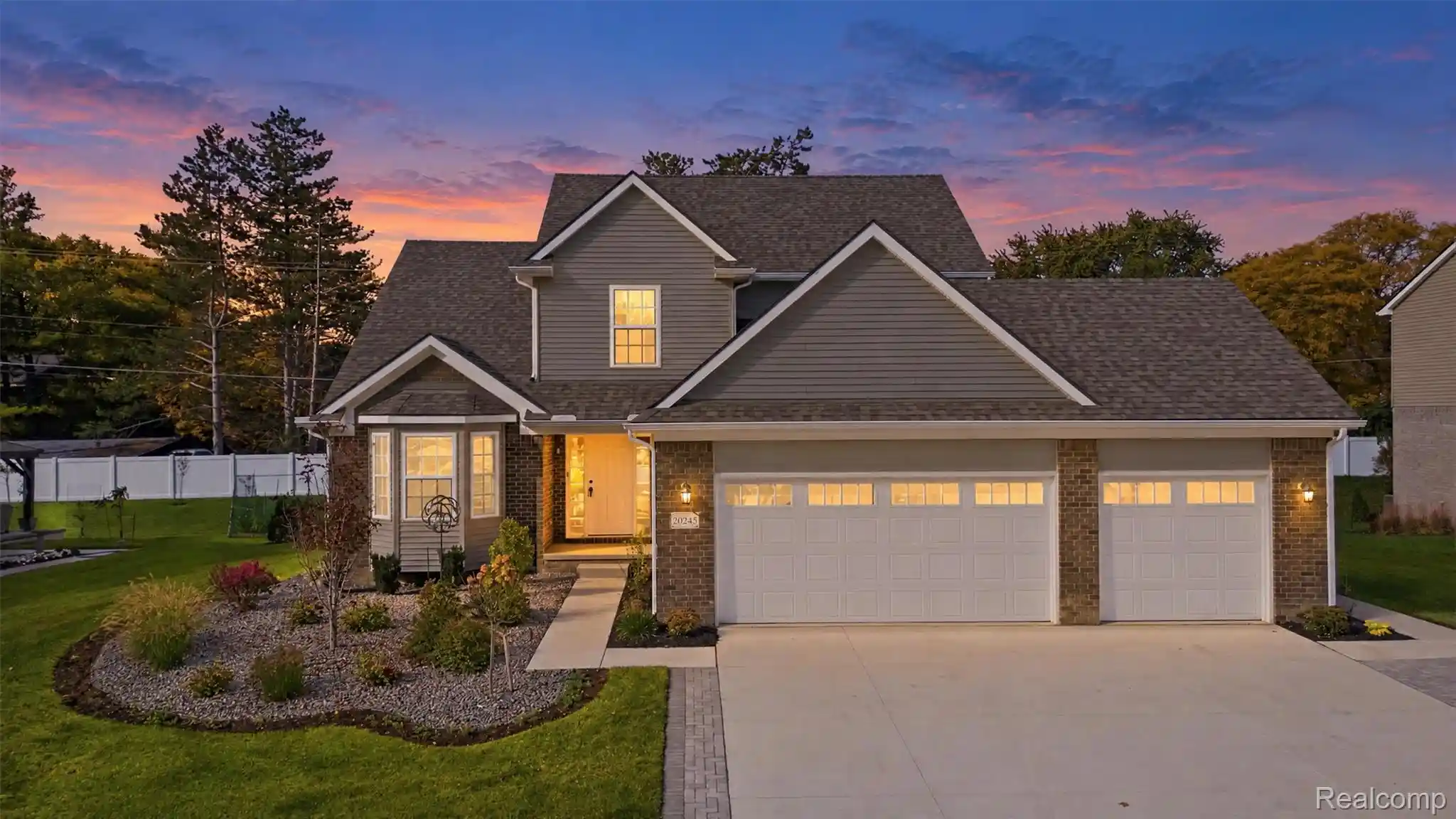 Photo 1 of Single family home for sale at 20245 Sunset St, Livonia, MI 48152 | MLS# 20261084963 | Listing updated on 2026-10-24