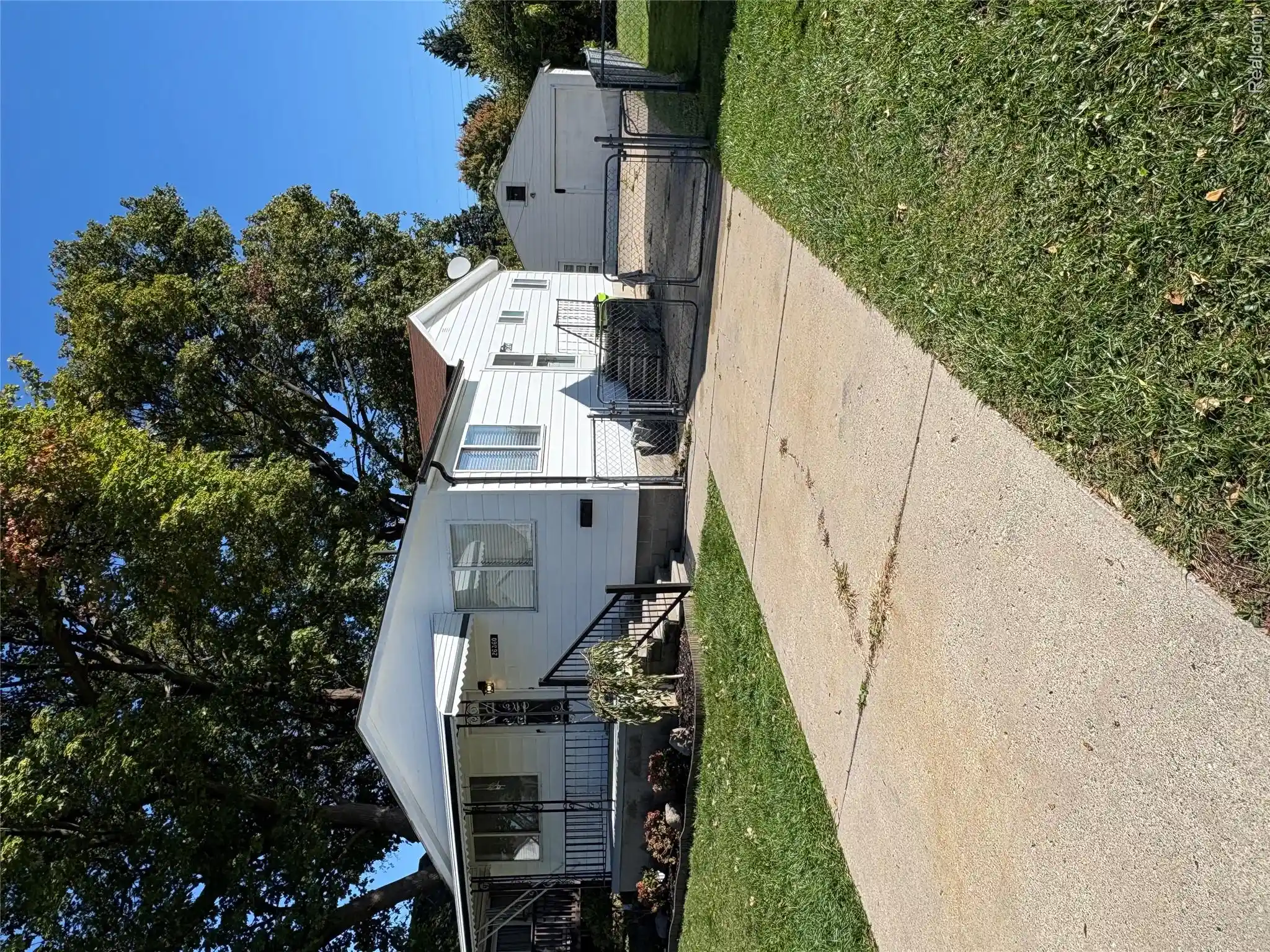 Photo 1 of Single family home for sale at 26360 Oakland St, Roseville, MI 48066 | MLS# 20261085007 | Listing updated on 2026-10-21