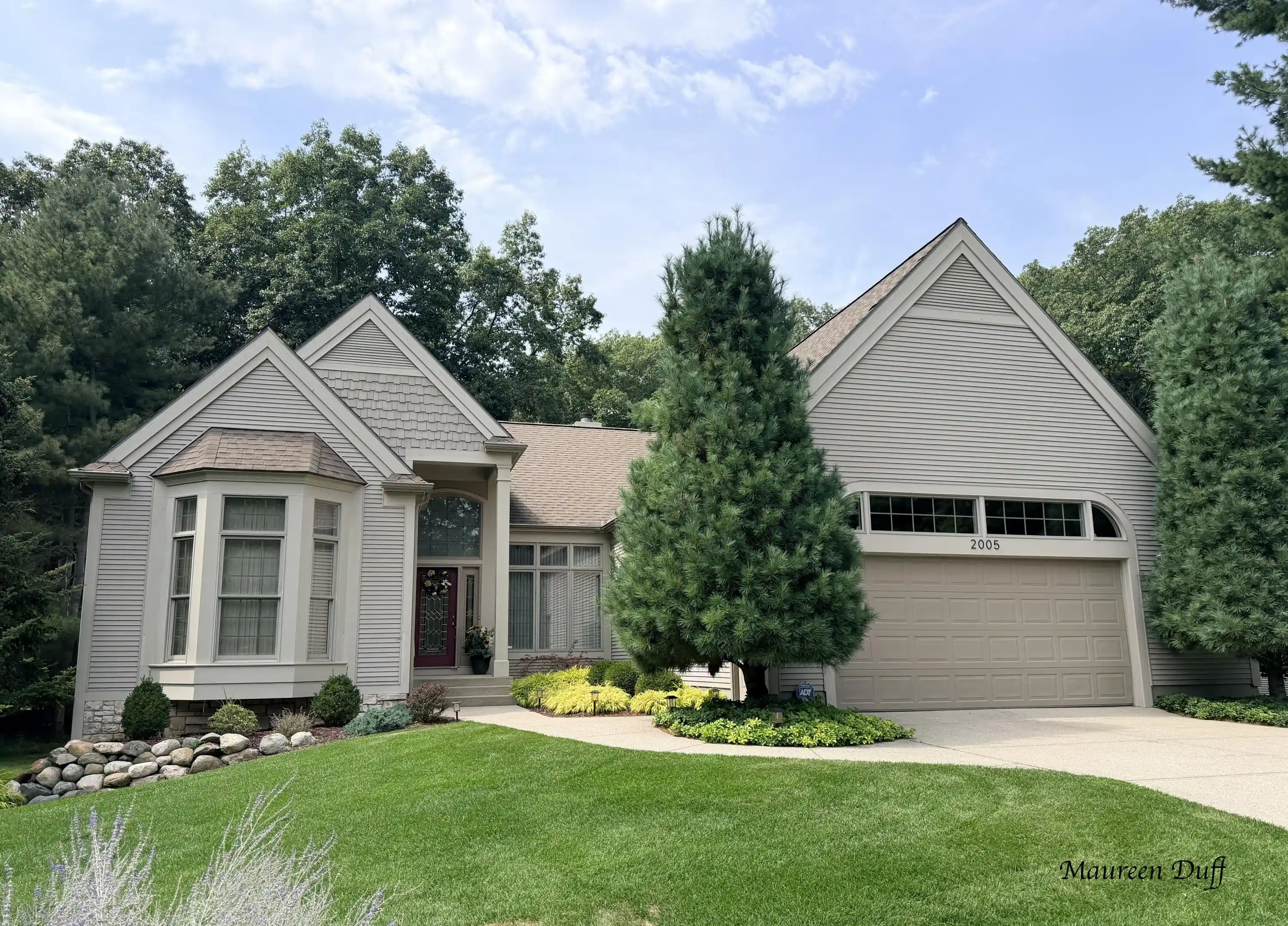 Listing Photo 1 - Condo for sale in 2005 Forest Gln Dr located at 2005 Forest Gln Dr, Norton Shores, MI 49441 - Unit #31