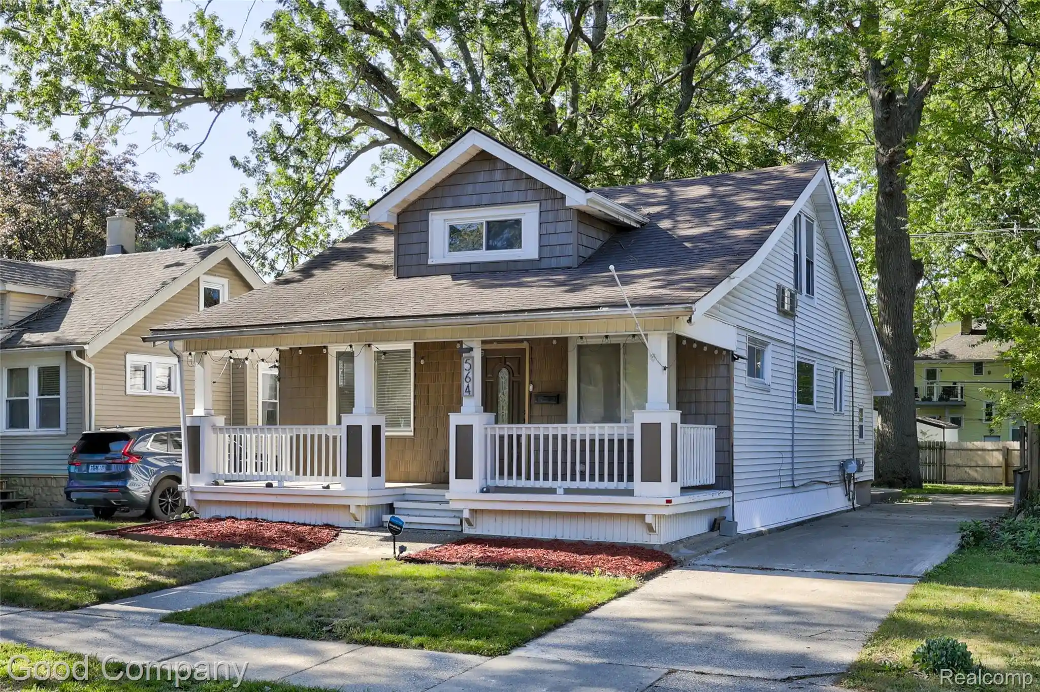 Photo 1 of Single family home for sale at 564 E Lewiston Ave, Ferndale, MI 48220 | MLS# 20261085067 | Listing updated on 2026-10-24