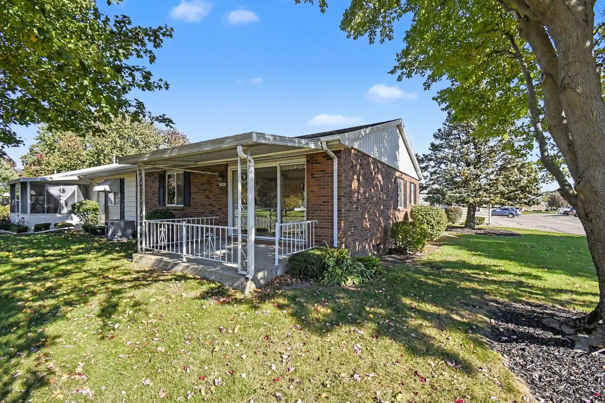 Listing Photo 1 - Condo for sale in 5830 SE Leisure S Dr located at 5830 SE Leisure S Dr, Grand Rapids, MI 49548 - Unit 5830 SE Leisure S Dr