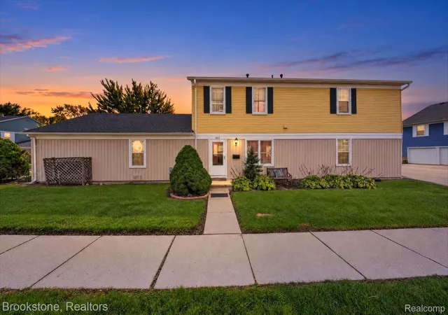 Condo for sale at 1612 Wingate Blvd, Ypsilanti, MI 48198 | MLS# 20261085128