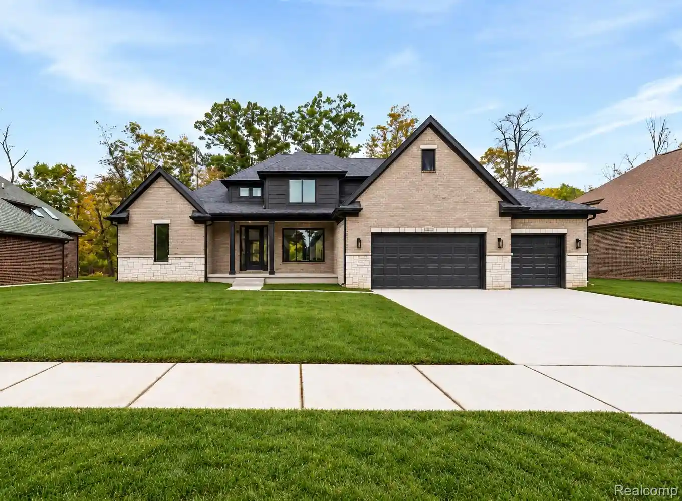Photo 1 of Single family home for sale at 37898 Trillium Pl, Harrison Township, MI 48045 | MLS# 20261085139 | Listing updated on 2026-10-22