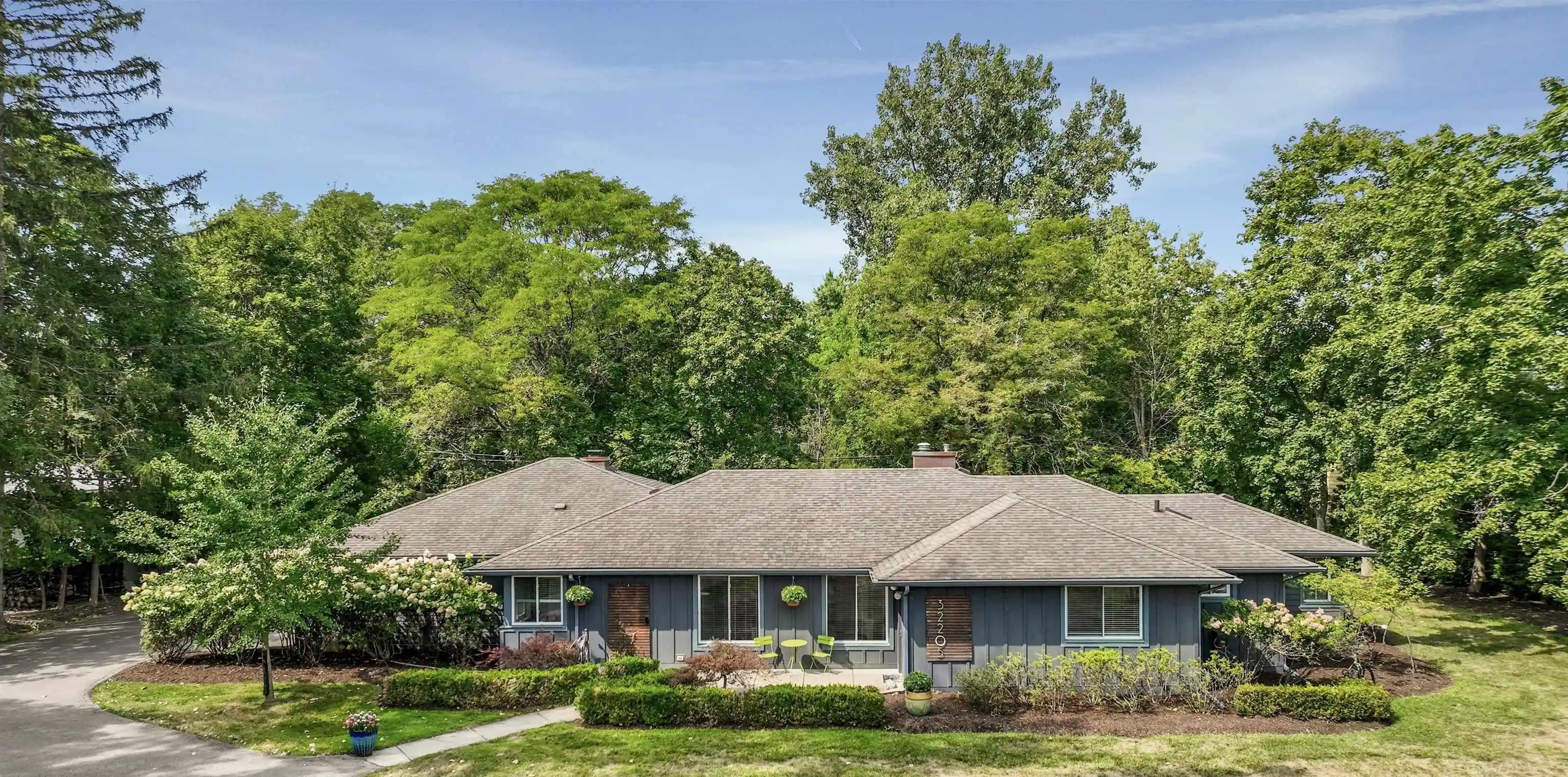 Photo 1 of Single family home for sale at 32205 Eastlady Dr, Beverly Hills, MI 48025 | MLS# 58050225424 | Listing updated on 2026-10-20