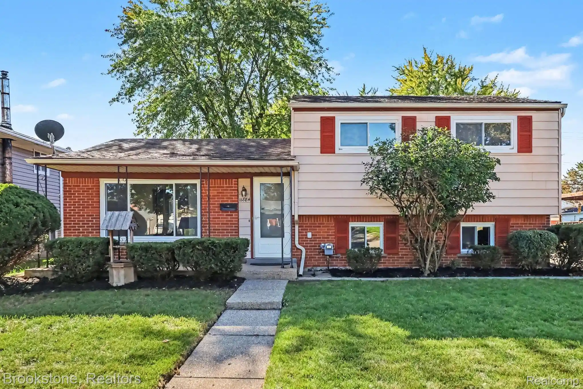 Photo 1 of Single family home for sale at 11884 Wheaton Dr, Sterling Heights, MI 48313 | MLS# 20261085207 | Listing updated on 2026-10-24