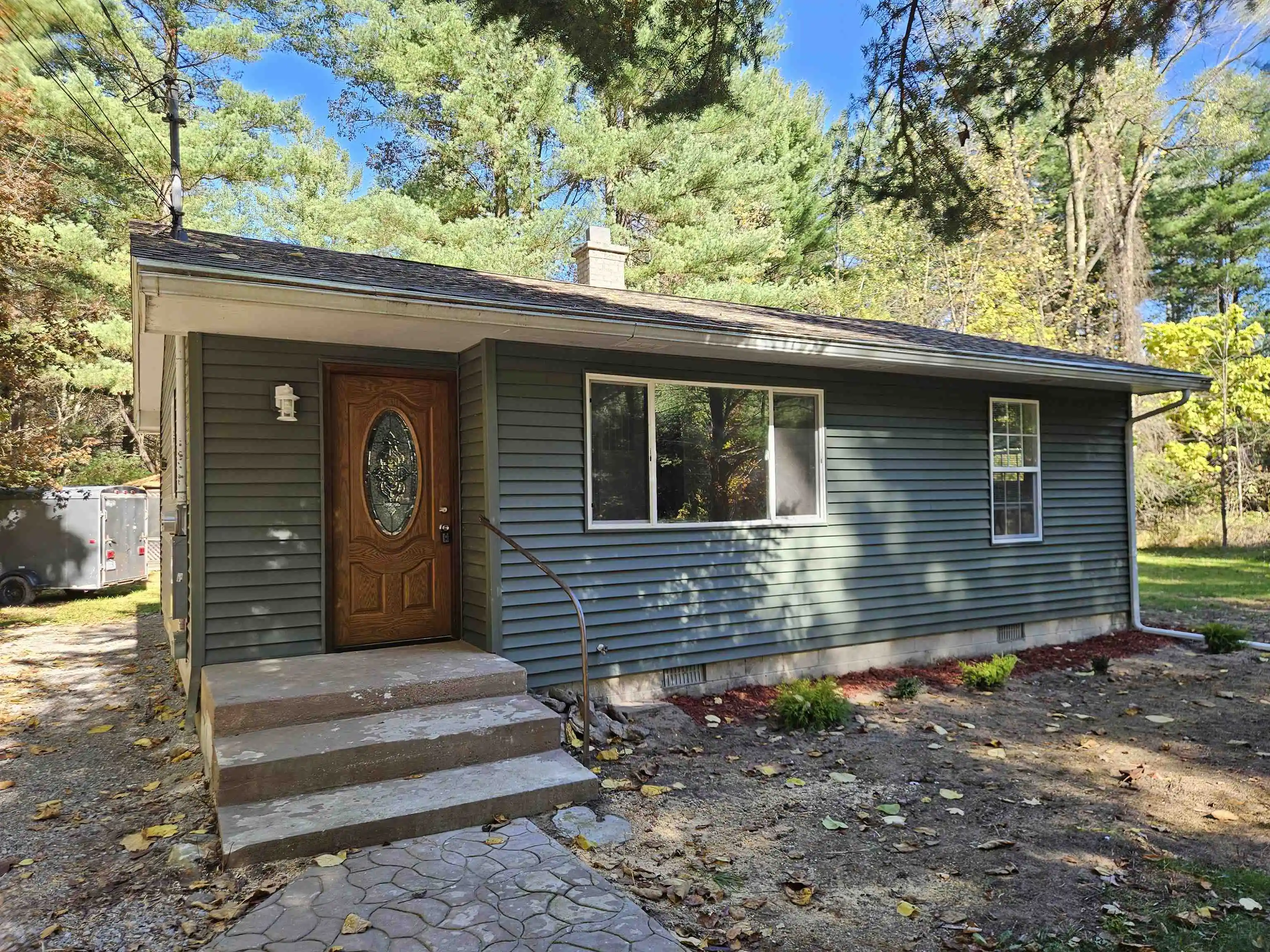 Single family home for sale at 2428 W Chippewa River Rd, Midland, MI 48640 | MLS# 5050225439