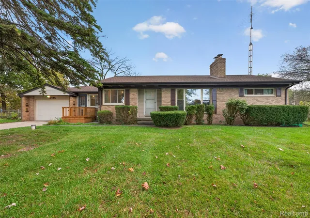 Photo 1 of Single family home for sale at 10475 Miller Rd, Swartz Creek, MI 48473 | MLS# 20261085230 | Listing updated on 2026-10-29