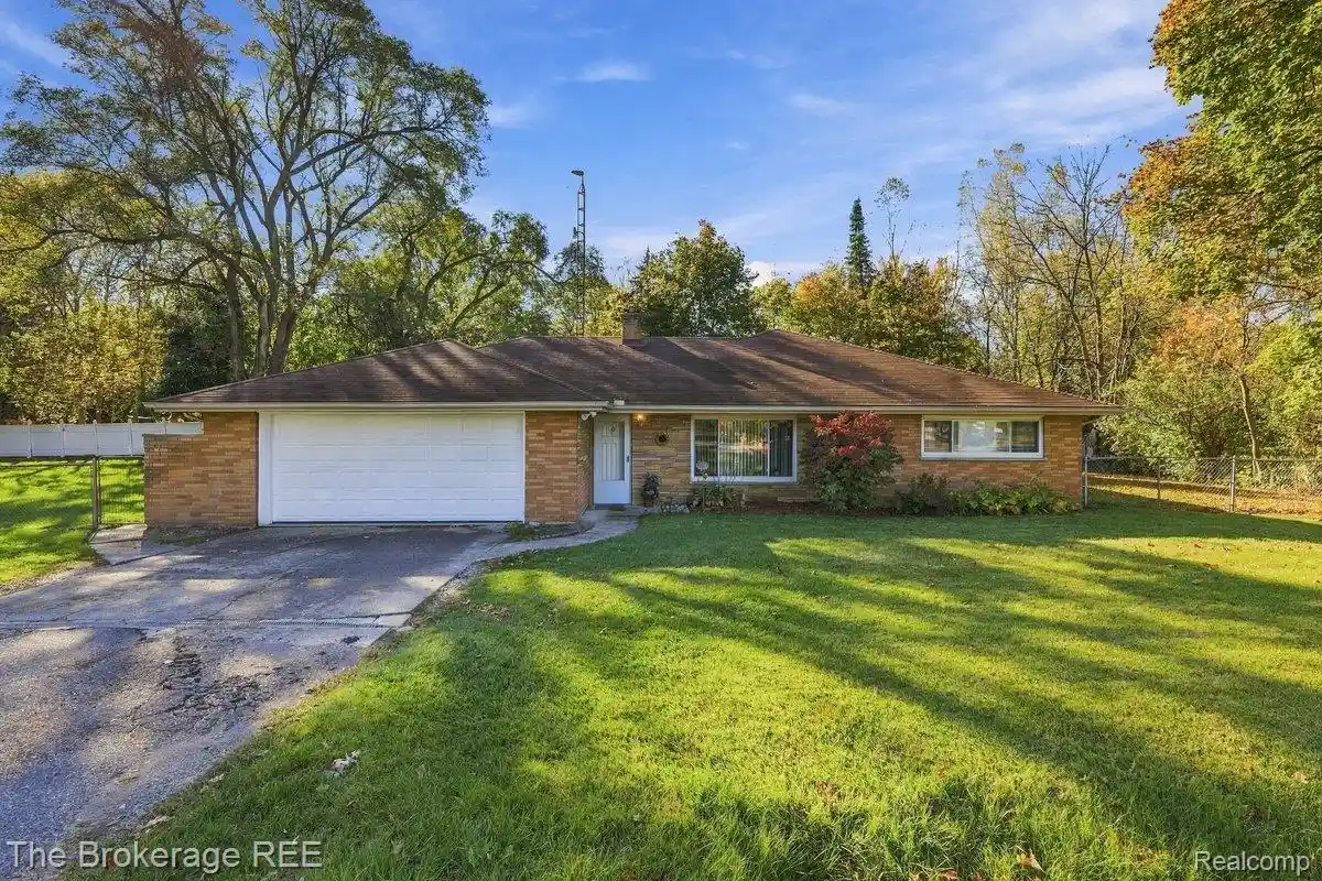 Single family home for sale at 2336 Maple Rd, Grand Blanc, MI 48507 | MLS# 20261085269