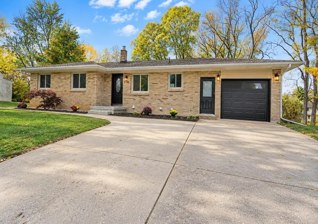 Photo 1 of Single family home for sale at 5100 Bridle Crk Ct Se, Grand Rapids, MI 49508 | MLS# 65026055834 | Listing updated on 2026-10-26