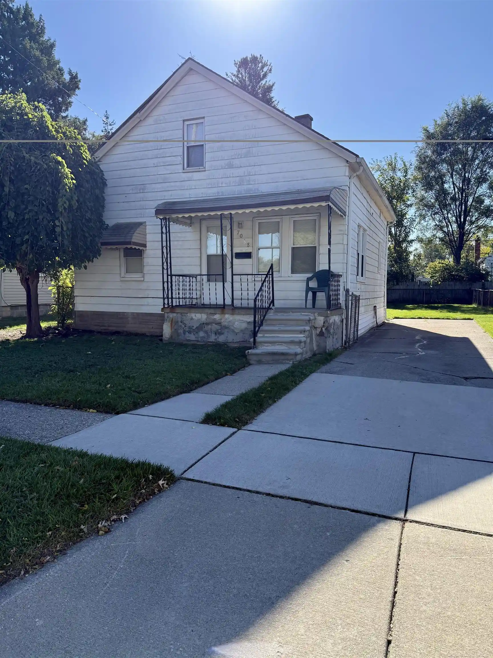 Photo 1 of Single family home for sale at 7038 Dodge Ave, Warren, MI 48091 | MLS# 58050225444 | Listing updated on 2026-10-22